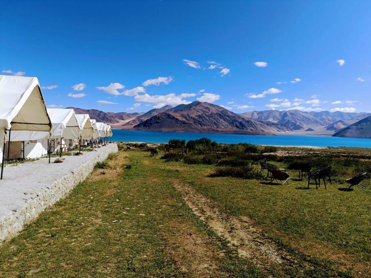 Camp Redstart Hotel Leh Bagian luar foto