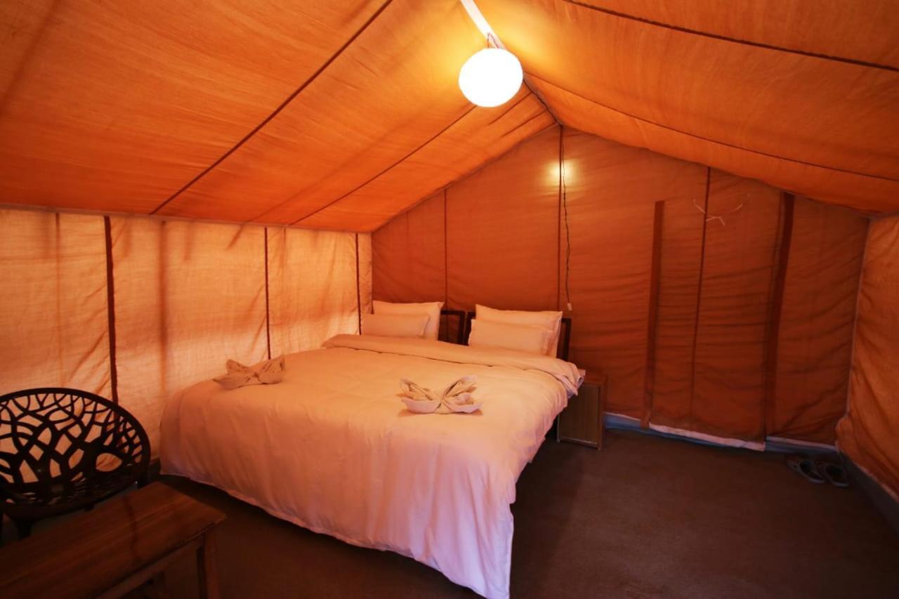 Camp Redstart Hotel Leh Bagian luar foto